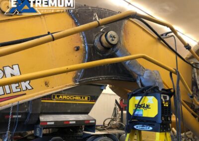 Réparation fissure excavatrice – Soudure Extremum Estrie